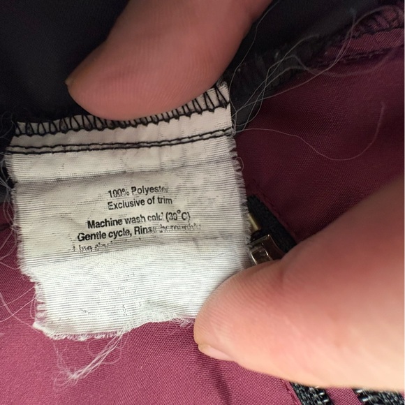 MEC Women’s Medium Vintage Maroon Lightweight Running Jacket Light Reflecting - Picture 5 of 10